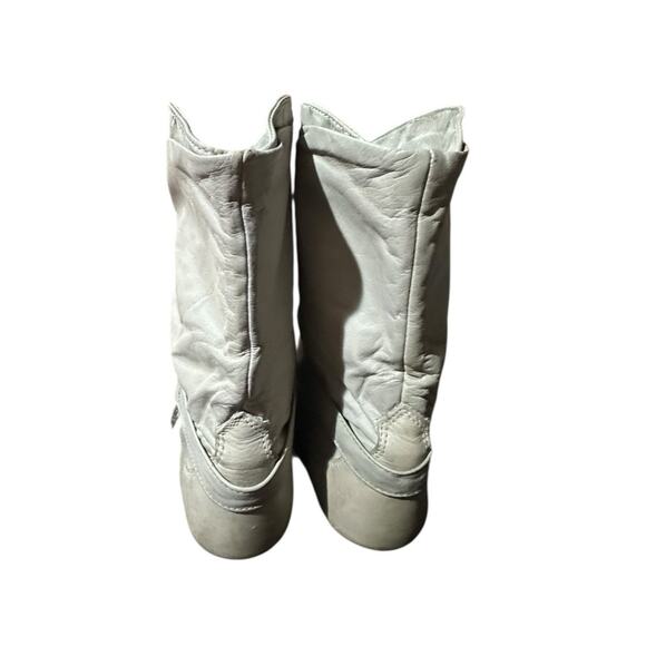 ZODIAC Cowboy Slouch Boots Wingtip Leather Toe Tips Cream Womens Vintage 7M - Picture 4 of 9